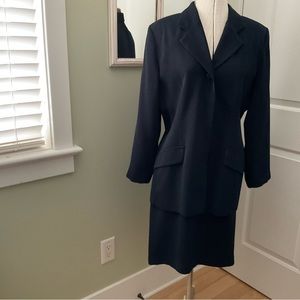R&R LINE, NAVY JACKET AND SKIRT SUIT, SIZE: 14